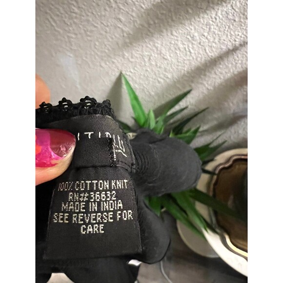 MULTIPLES SLEEVELESS SEQUIN EMBROIDERY TOP BLACK size 0 - Picture 5 of 8